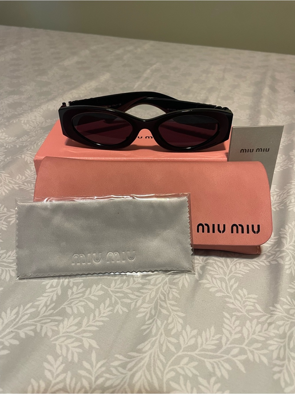 Miu Miu AE-MU09 Black